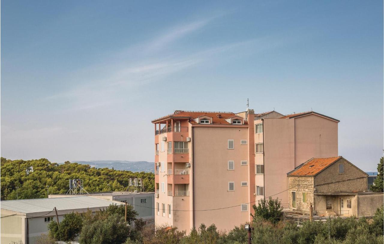 Amazing Apartment In Makarska With Wifi Bagian luar foto