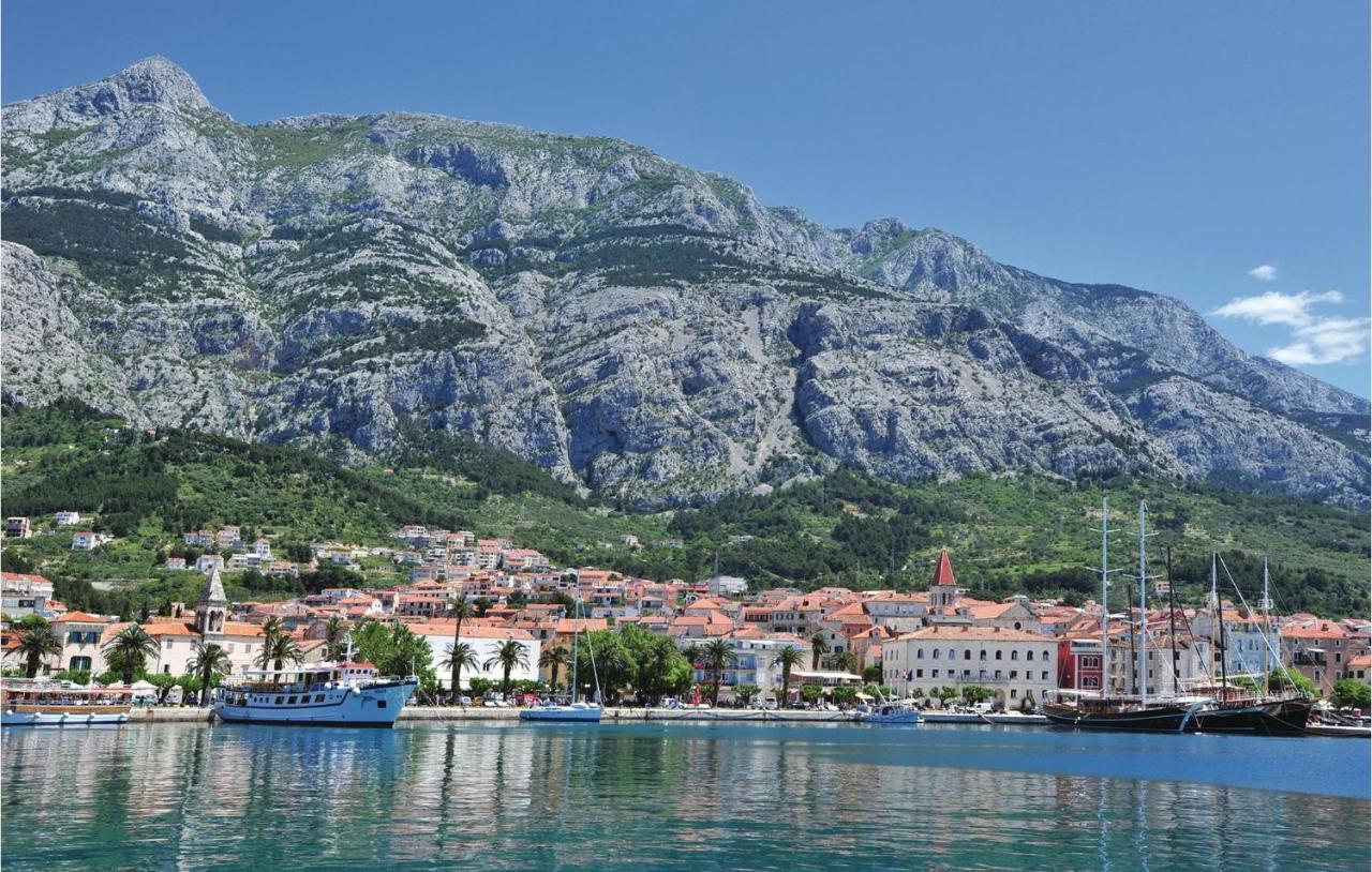 Amazing Apartment In Makarska With Wifi Bagian luar foto