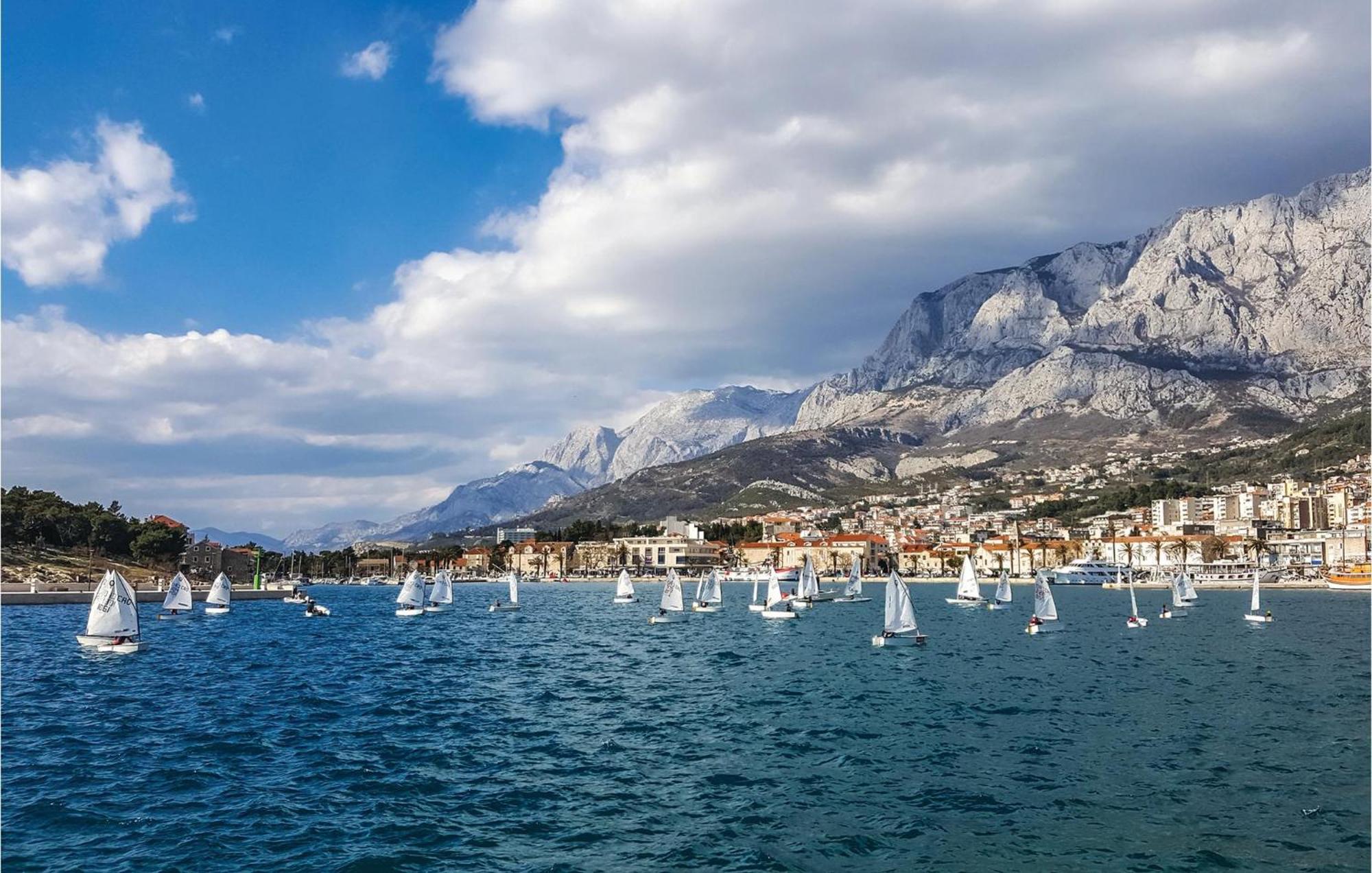 Amazing Apartment In Makarska With Wifi Bagian luar foto