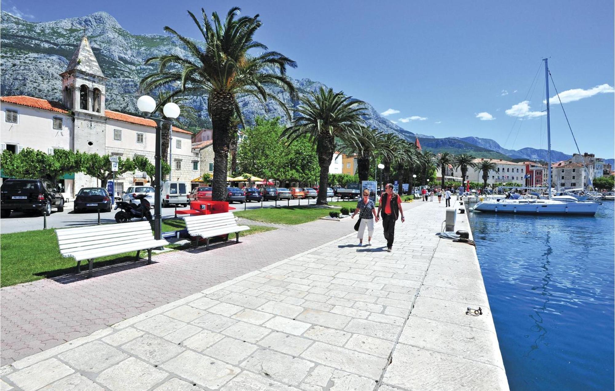 Amazing Apartment In Makarska With Wifi Bagian luar foto